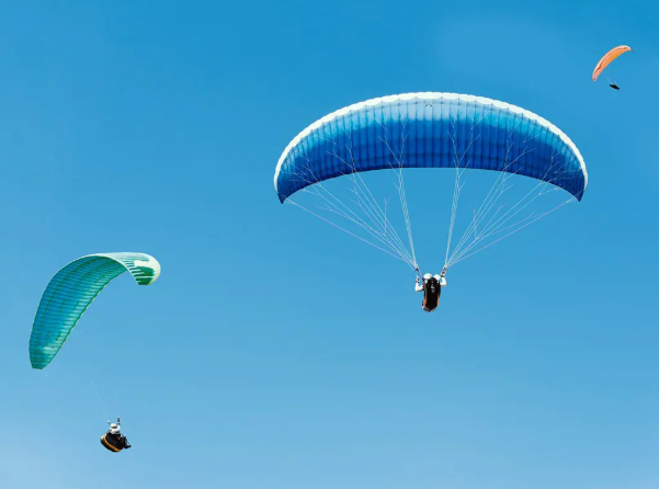 Vuelo en parapente desde La Ceja en Tapalpa